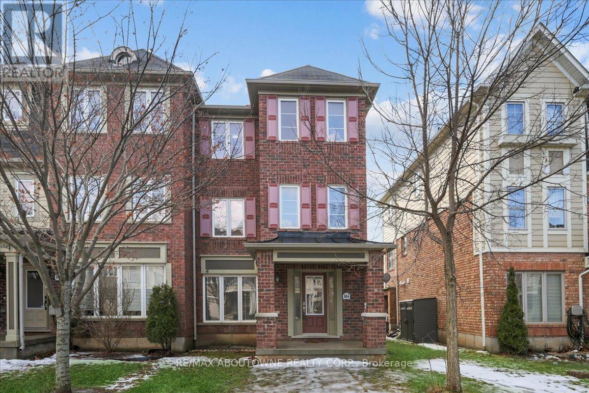 884 Jempson Path, Milton, Ontario  L9T 0Z5 - Photo 1 - W12686790