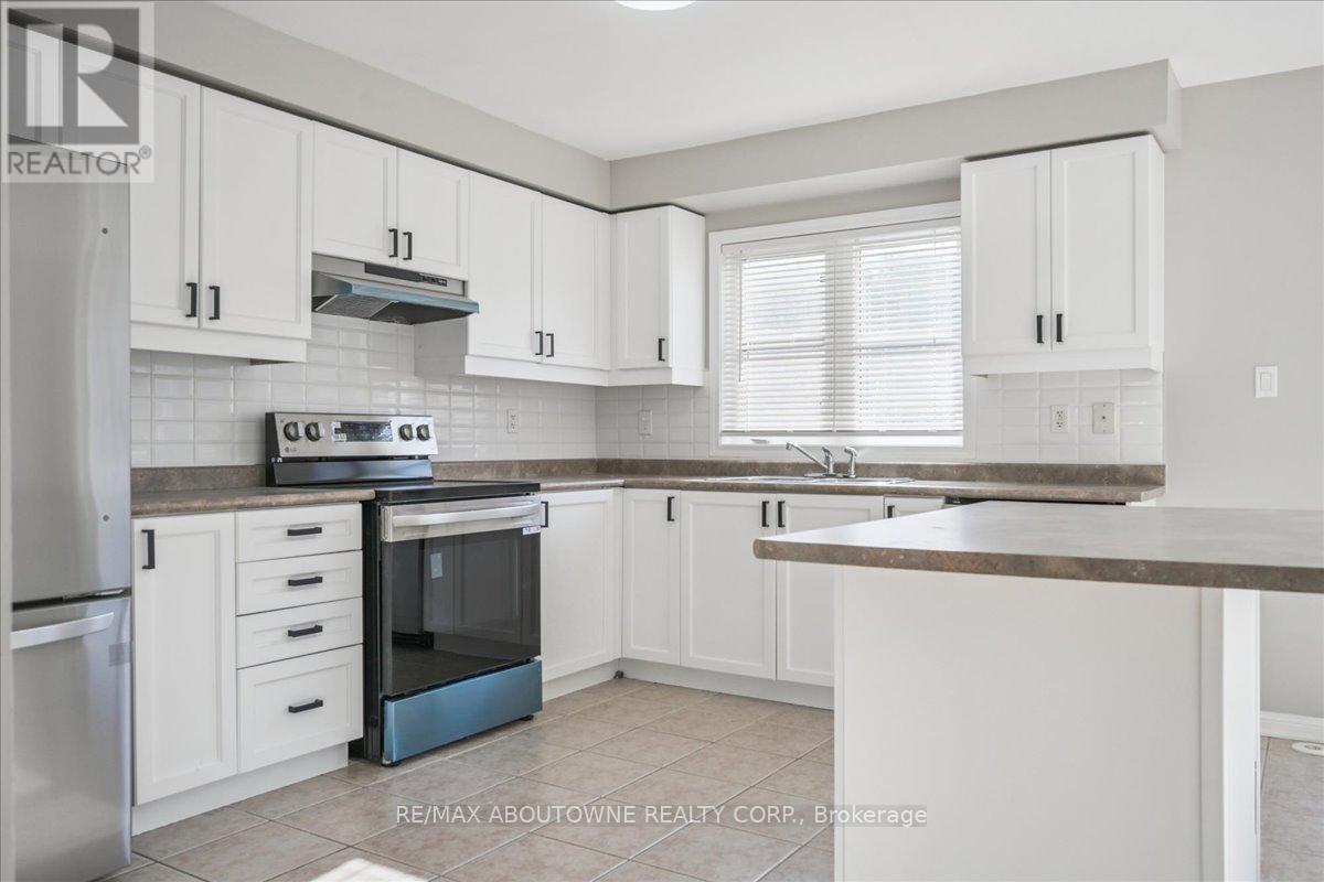 884 Jempson Path, Milton, Ontario  L9T 0Z5 - Photo 15 - W12686790