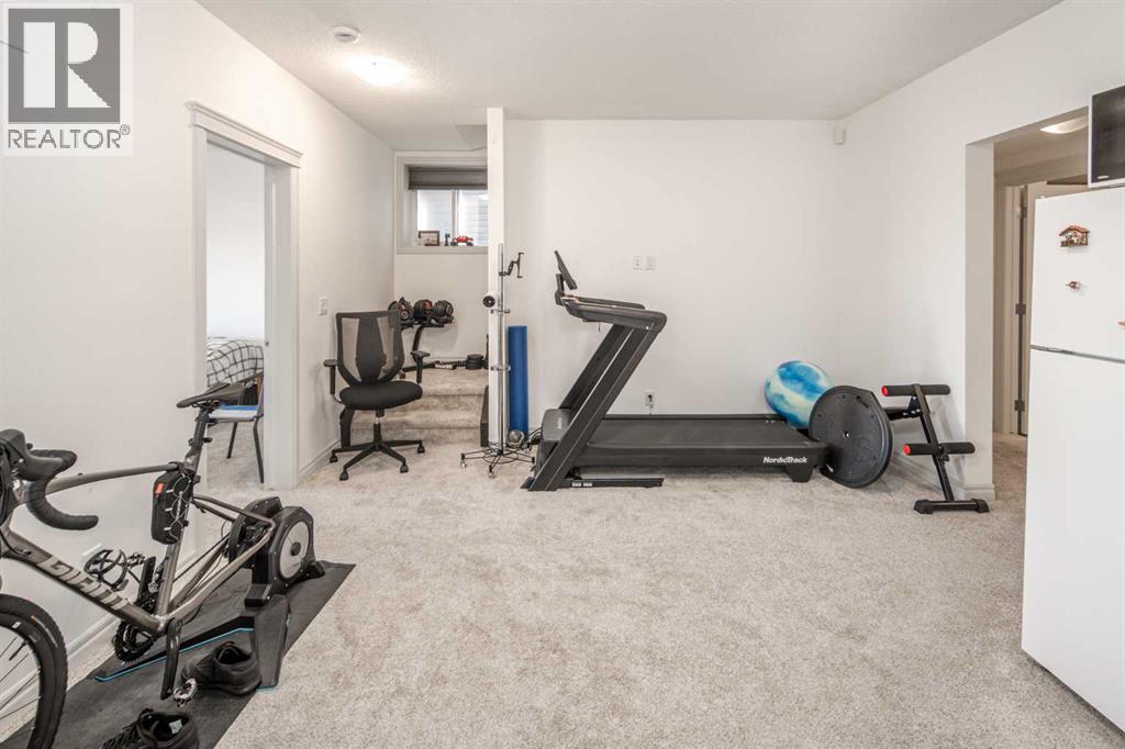 498 Sherwood Boulevard Nw, Calgary, Alberta  T3R 0Y6 - Photo 33 - A2278011