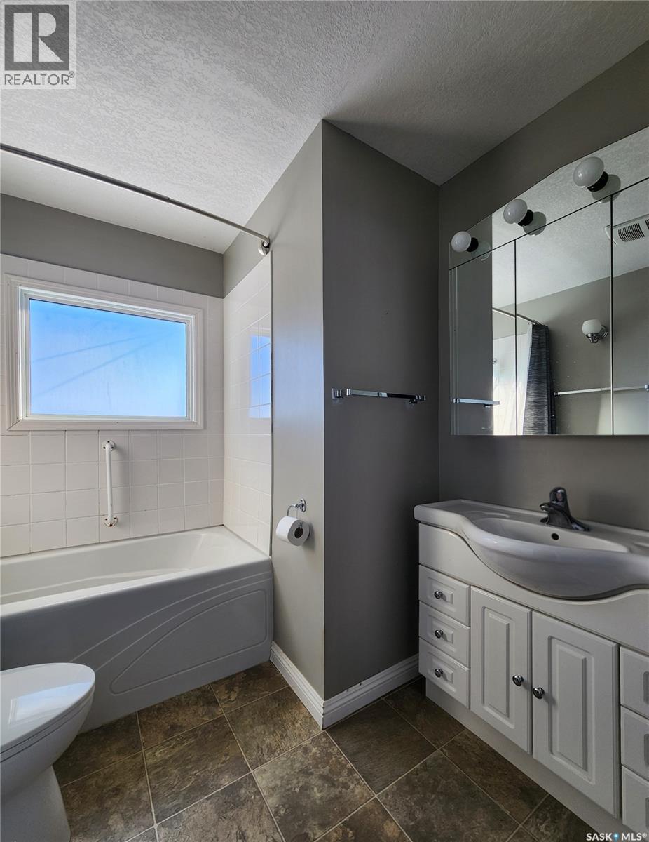 1032 Main Street, Melville, Saskatchewan  S0A 2P0 - Photo 23 - SK026622