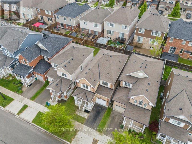 85 Ludolph Street, Kitchener, Ontario  N2R 0J4 - Photo 4 - X12686476