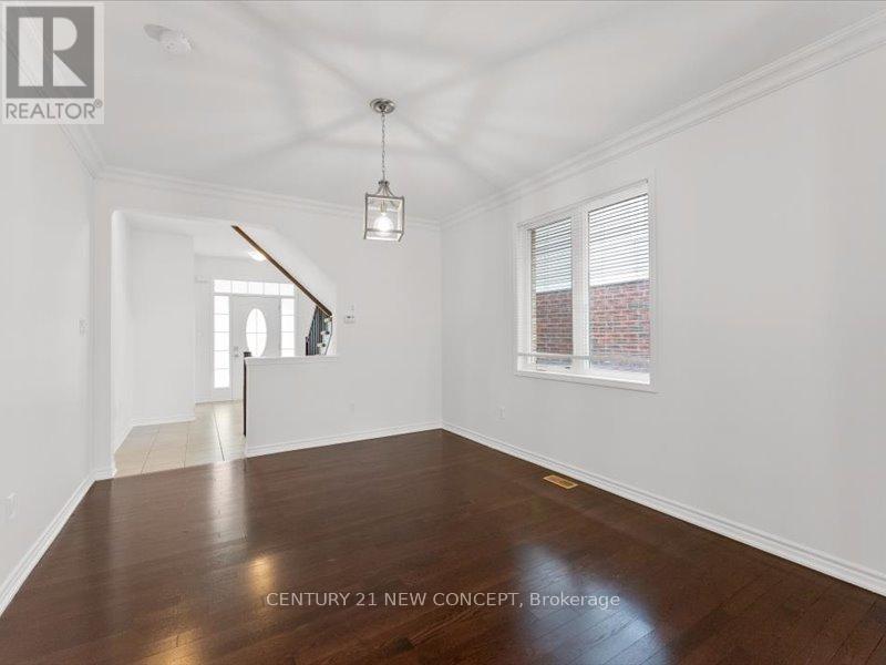 85 Ludolph Street, Kitchener, Ontario  N2R 0J4 - Photo 9 - X12686476