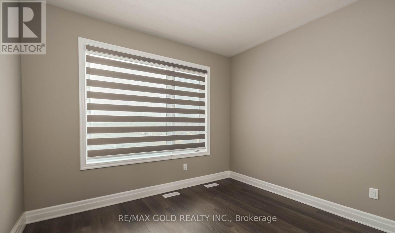 42 Milt Schmidt Street, Kitchener, Ontario  N2R 0T2 - Photo 15 - X12686768