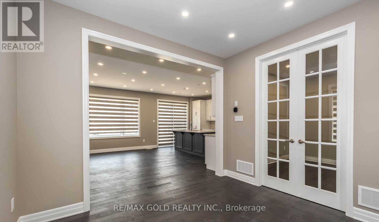 42 Milt Schmidt Street, Kitchener, Ontario  N2R 0T2 - Photo 28 - X12686768