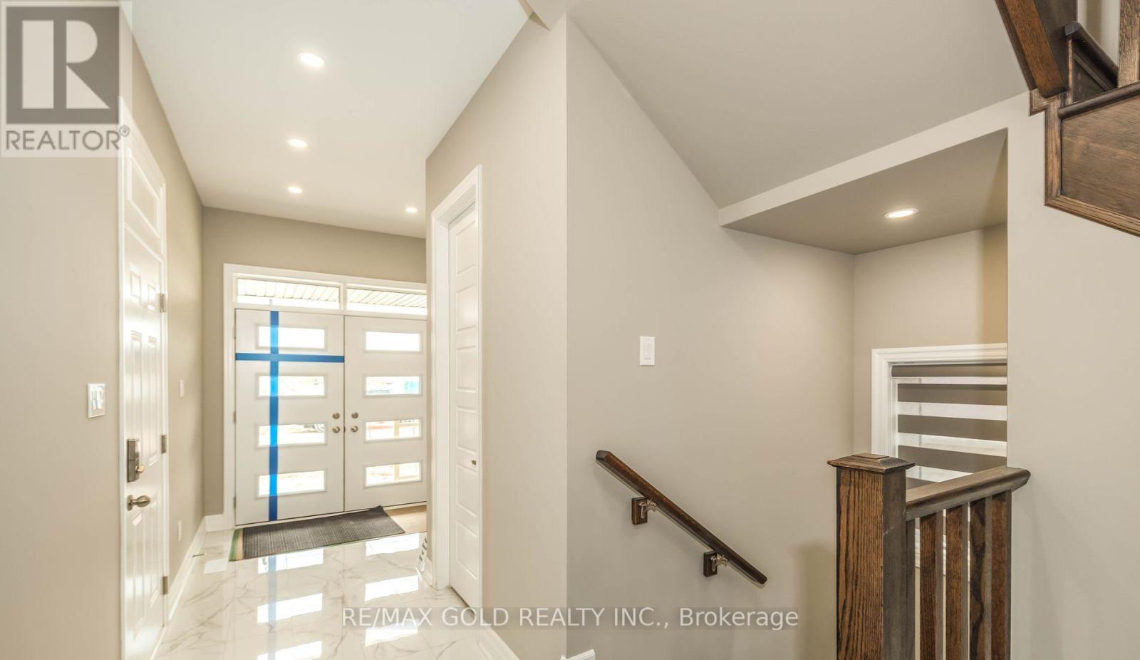 42 Milt Schmidt Street, Kitchener, Ontario  N2R 0T2 - Photo 6 - X12686768