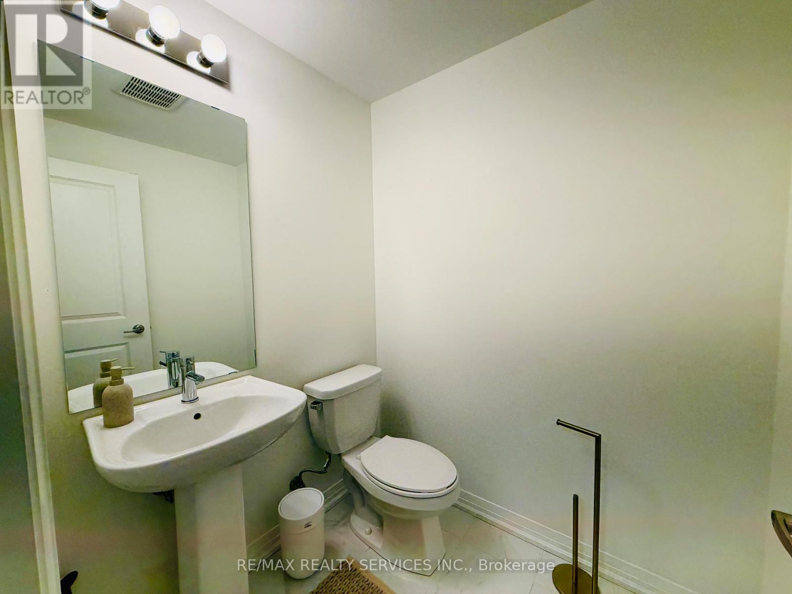 57 - 150 Glendale Avenue, St. Catharines, Ontario  L2T 2K1 - Photo 18 - X12653450