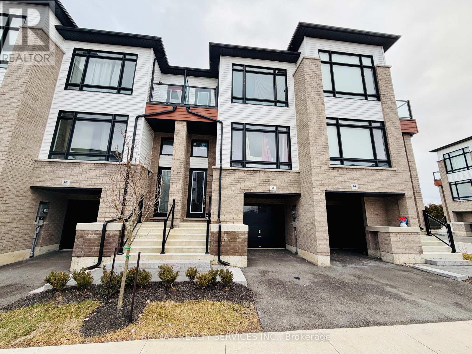 57 - 150 Glendale Avenue, St. Catharines, Ontario  L2T 2K1 - Photo 2 - X12653450