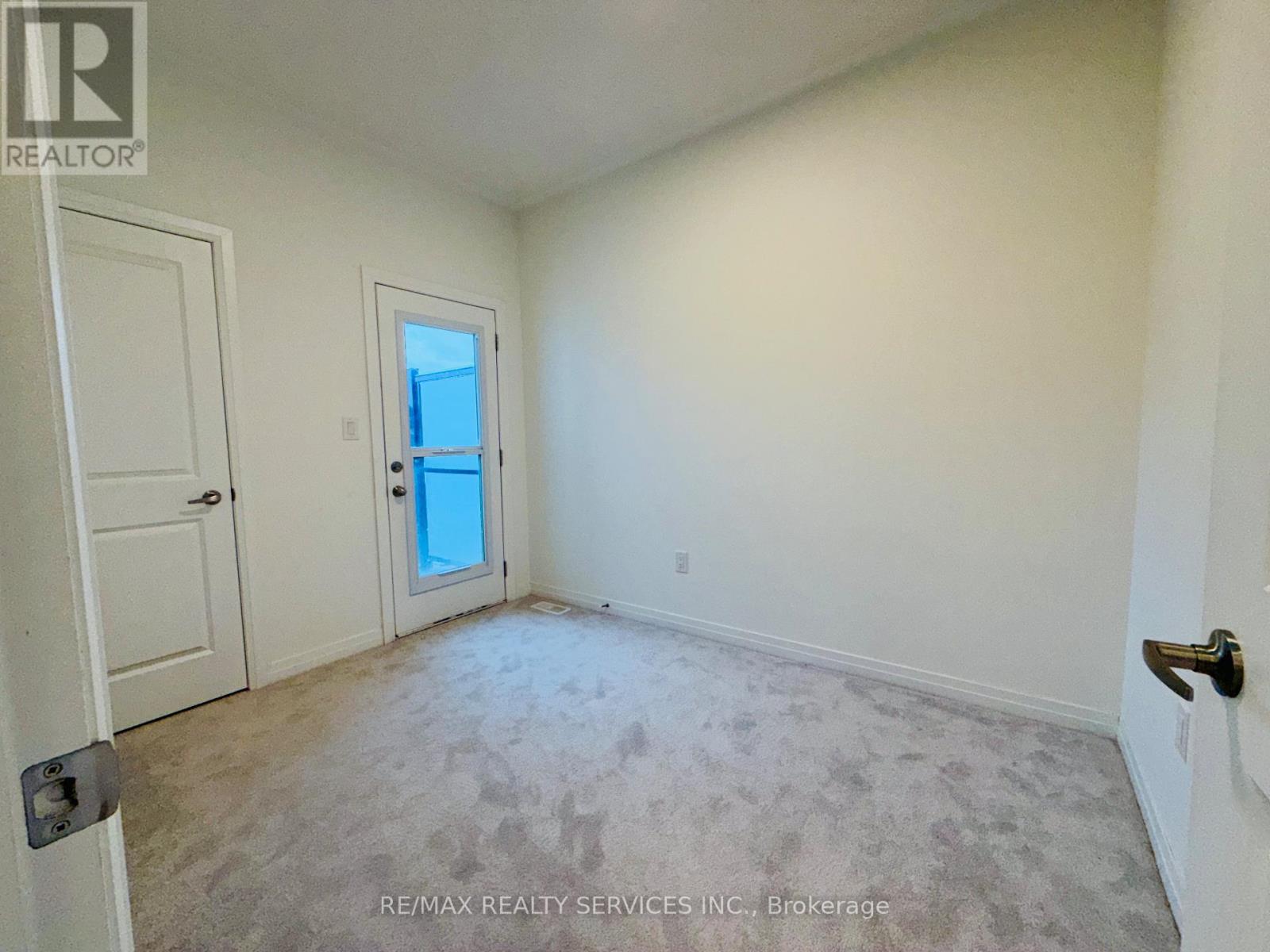 57 - 150 Glendale Avenue, St. Catharines, Ontario  L2T 2K1 - Photo 29 - X12653450