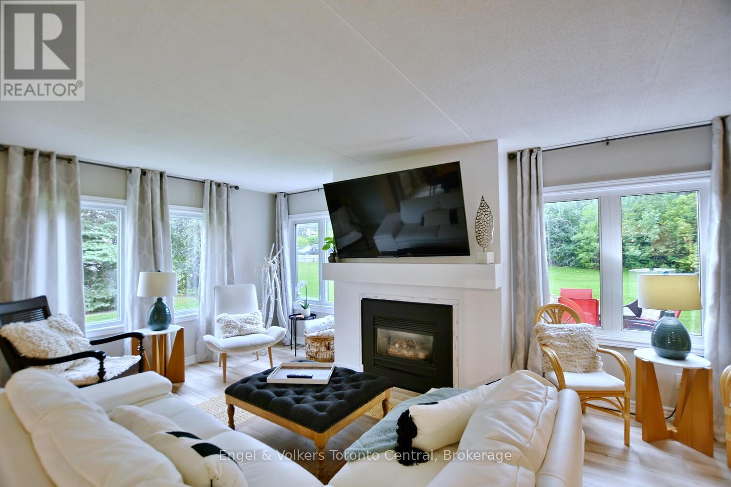 121 - 169 Jozo Weider Boulevard, Blue Mountains, Ontario  L9Y 0P7 - Photo 4 - X12686264