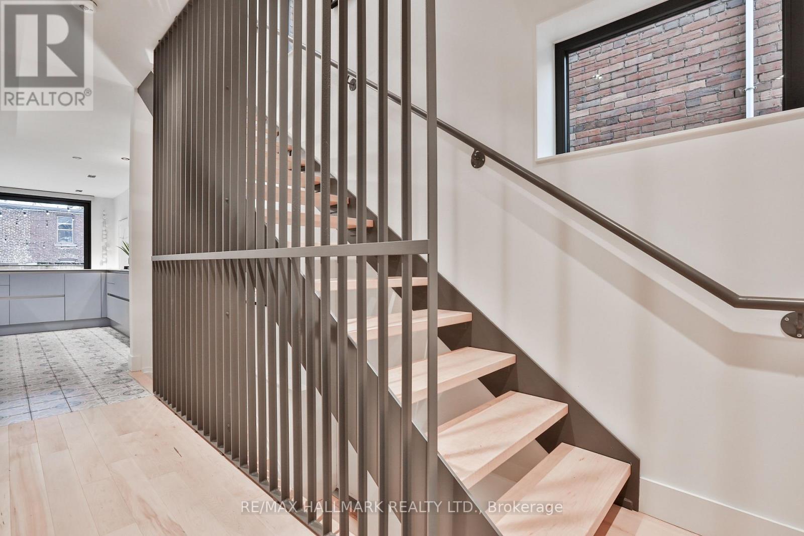 35 Palmerston Gardens, Toronto, Ontario  M6G 1V8 - Photo 18 - C12686528