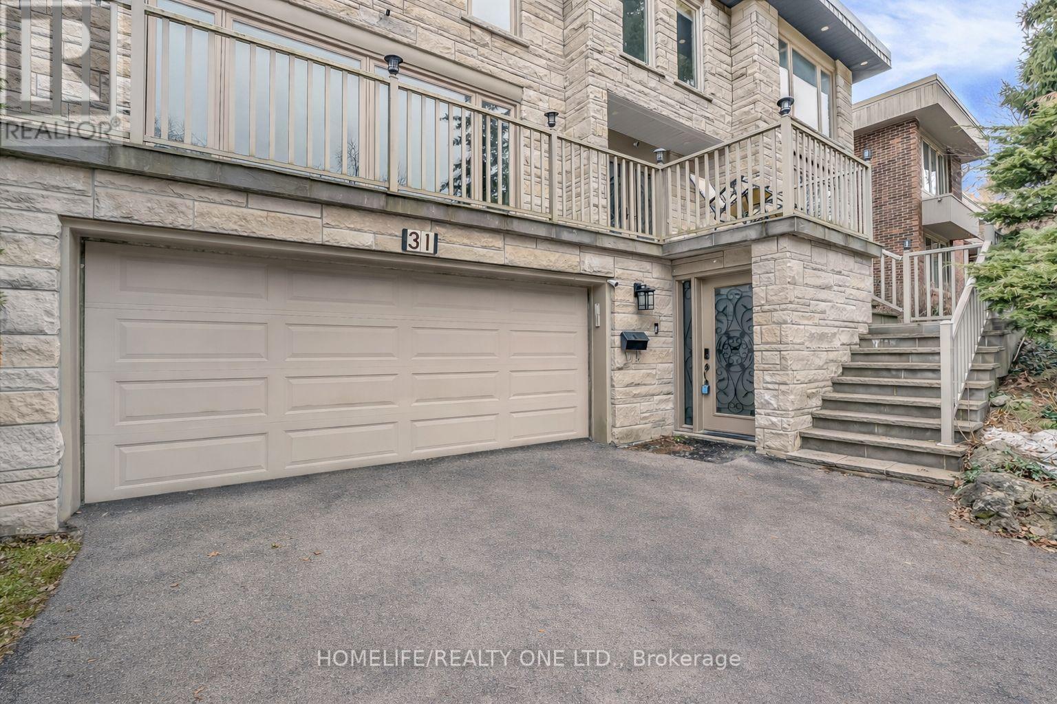 31 Bearwood Drive, Toronto, Ontario  M9A 4G5 - Photo 47 - W12647148