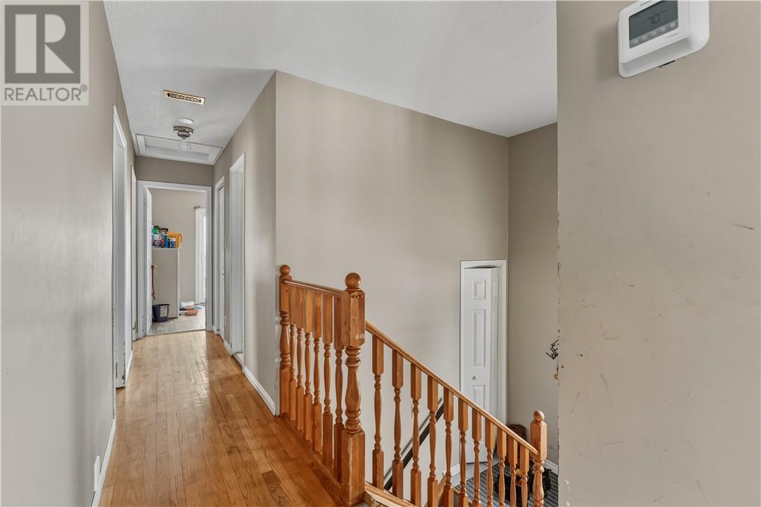 4500 Caroline Avenue, Sudbury, Ontario  P3P 1k8 - Photo 2 - 2126062