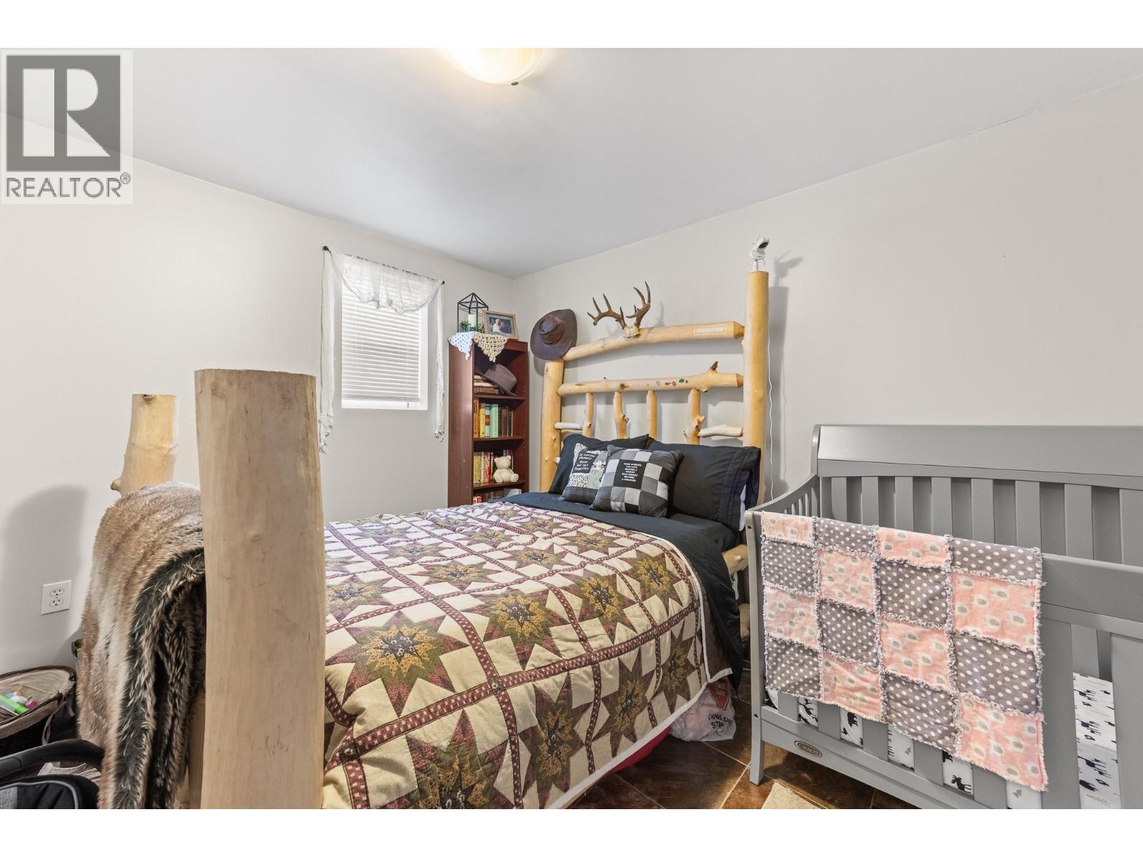 1930 Pine Street, Creston, British Columbia  V0B 1G5 - Photo 13 - 10372465