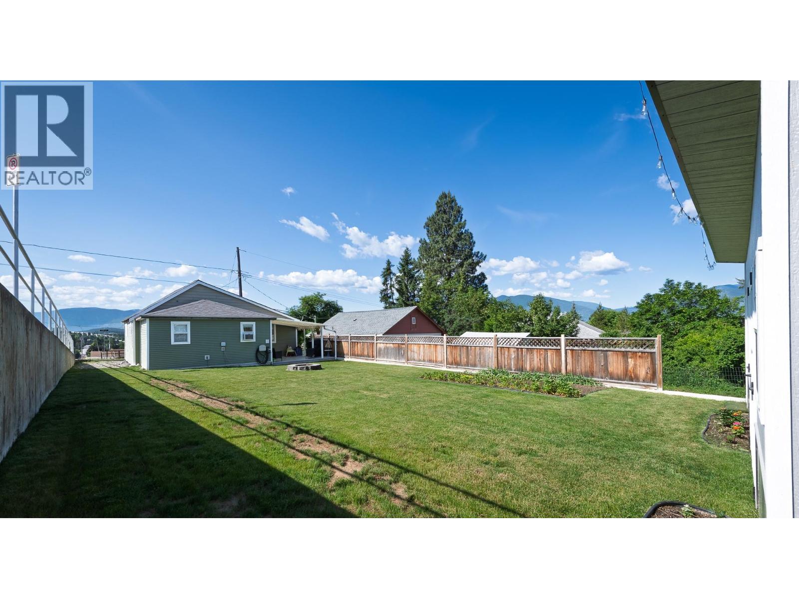 1930 Pine Street, Creston, British Columbia  V0B 1G5 - Photo 28 - 10372465