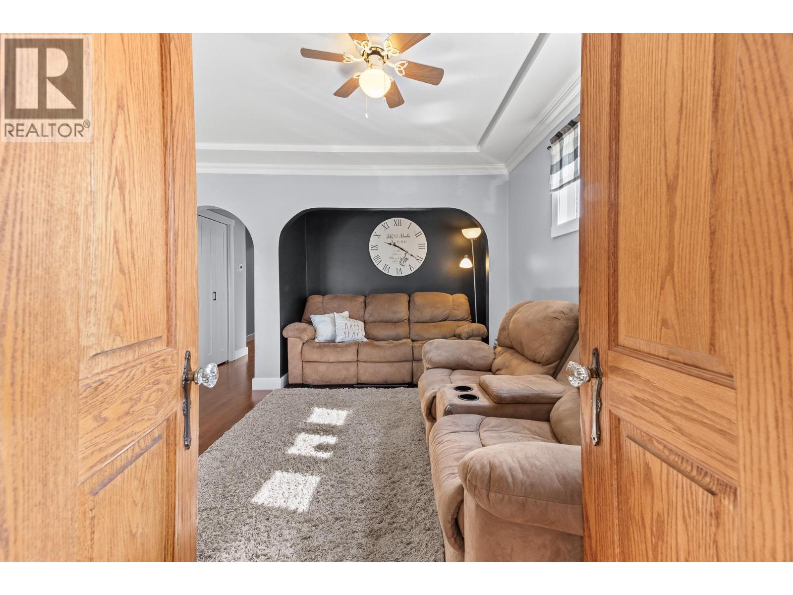 1930 Pine Street, Creston, British Columbia  V0B 1G5 - Photo 3 - 10372465