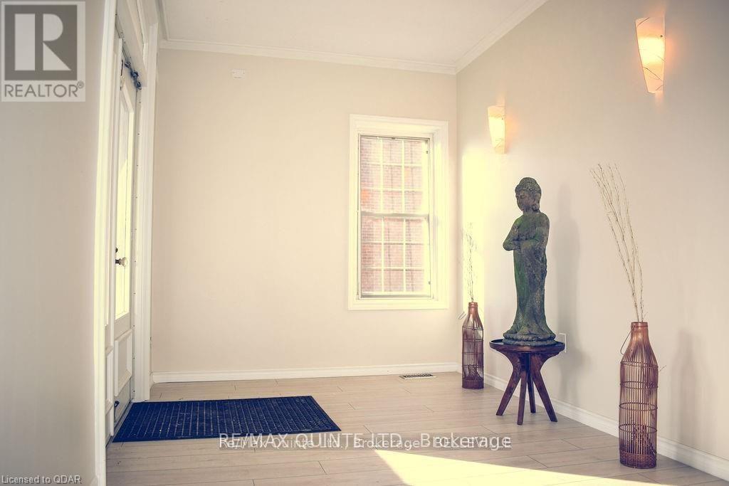 60 Victoria Avenue, Belleville, Ontario  K8N 5G2 - Photo 4 - X12686856