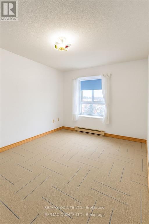 Ph#1 - 141 Dundas Street, Quinte West, Ontario  K8V 3P6 - Photo 9 - X12686956