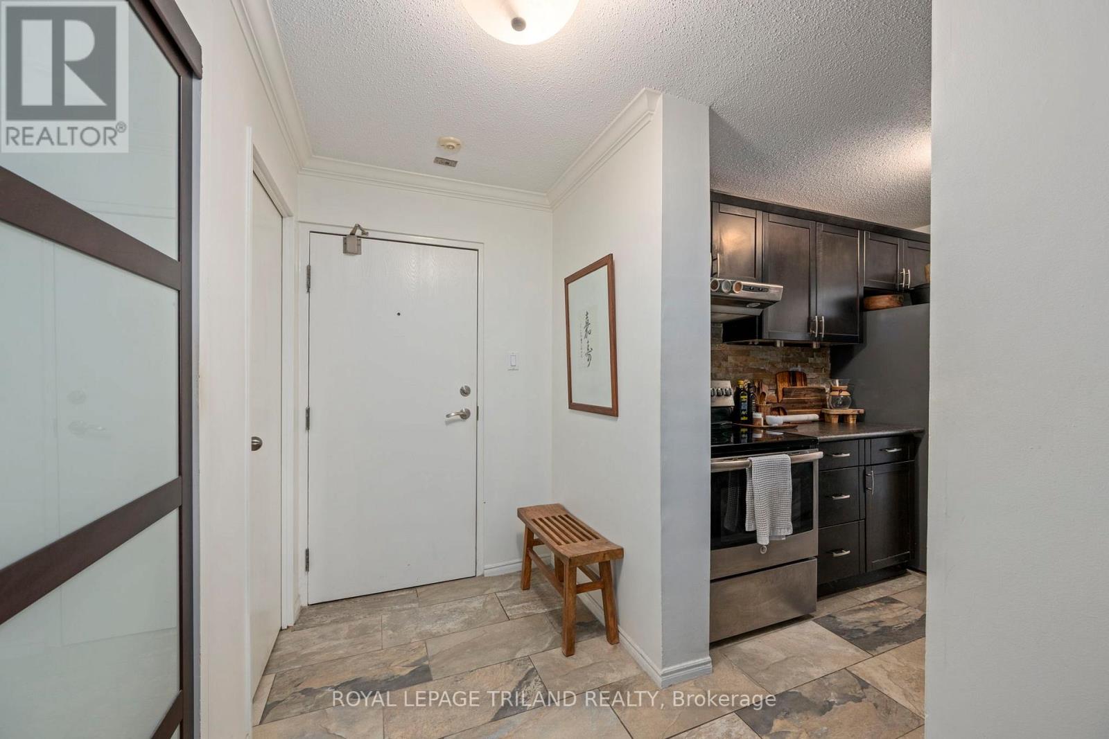 612 - 45 Pond Mills Road, London South, Ontario  N5Z 4W5 - Photo 6 - X12686976