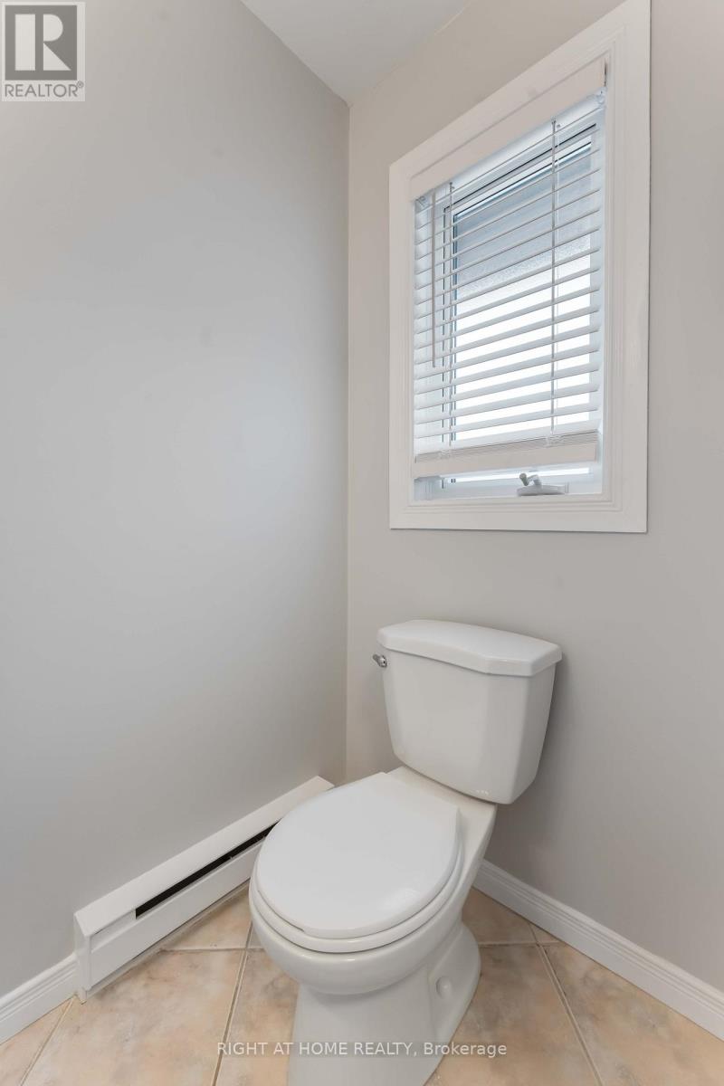 25b Bertona Street, Ottawa, Ontario  K2G 4G7 - Photo 15 - X12686834