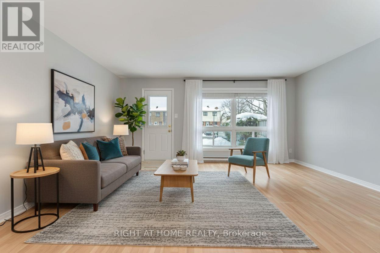 25b Bertona Street, Ottawa, Ontario  K2G 4G7 - Photo 5 - X12686834