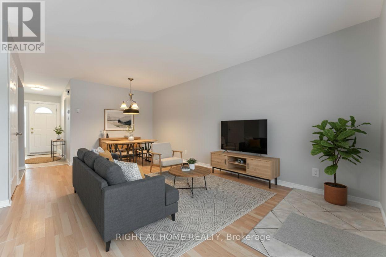 25b Bertona Street, Ottawa, Ontario  K2G 4G7 - Photo 6 - X12686834