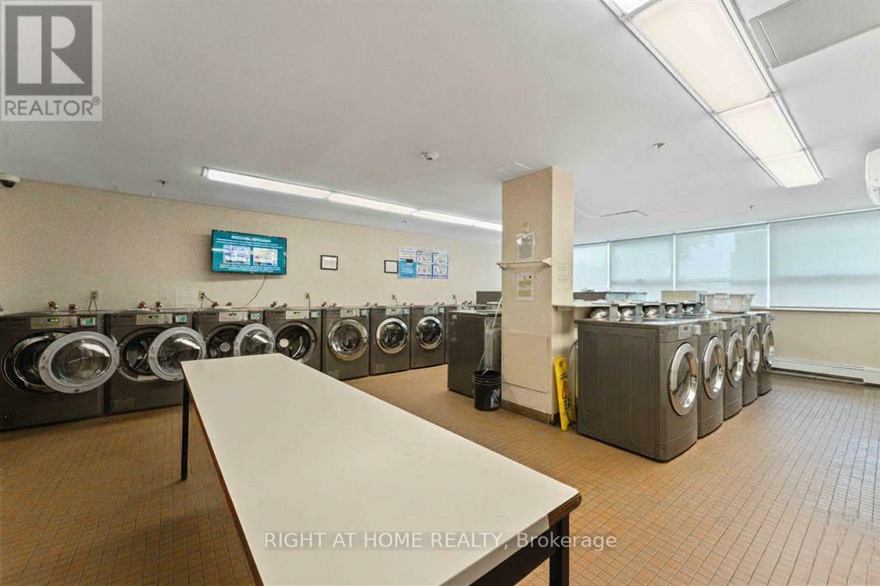 903 - 555 Brittany Drive, Ottawa, Ontario  K1K 4C5 - Photo 30 - X12686840