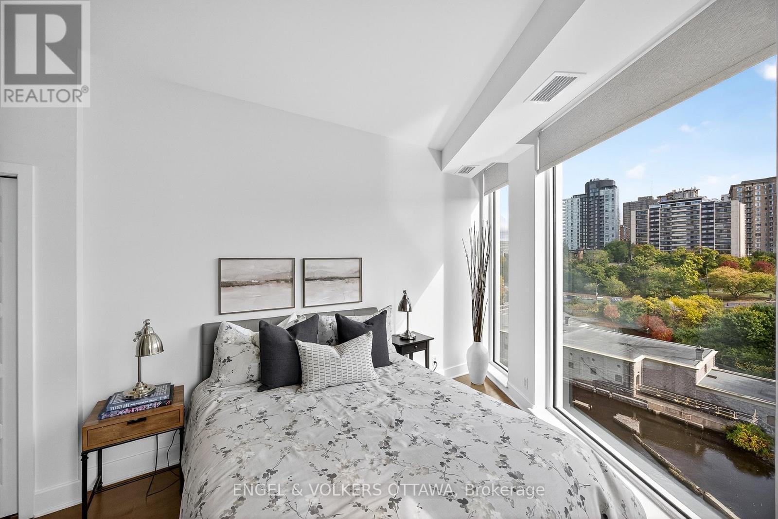 802 - 300c Lett Street, Ottawa, Ontario  K1R 0A8 - Photo 23 - X12686848