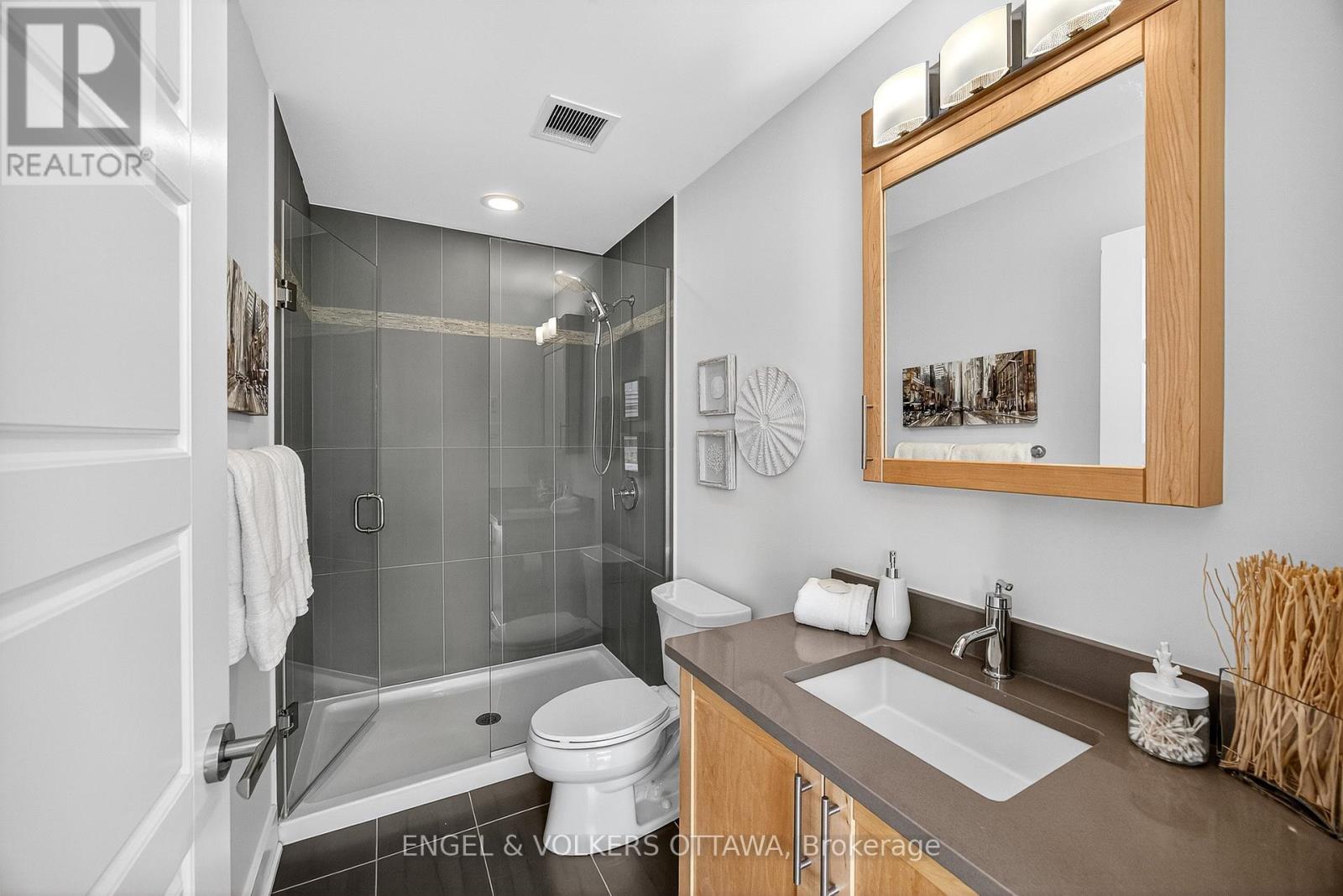 802 - 300c Lett Street, Ottawa, Ontario  K1R 0A8 - Photo 27 - X12686848