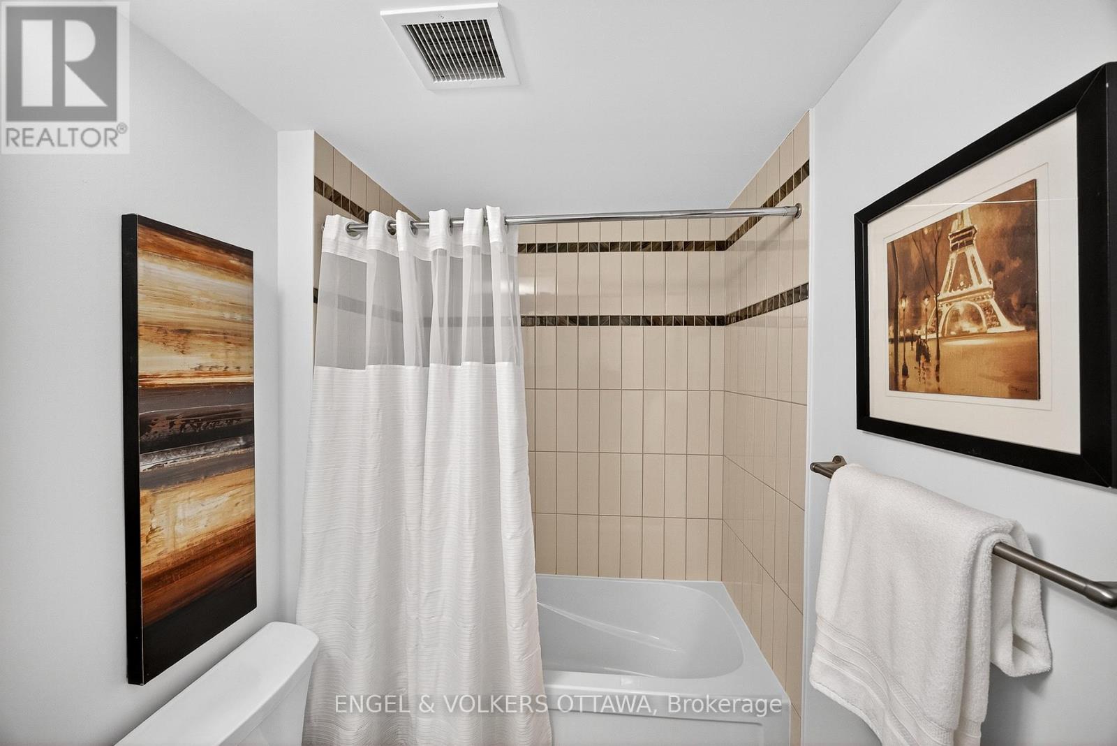 802 - 300c Lett Street, Ottawa, Ontario  K1R 0A8 - Photo 31 - X12686848