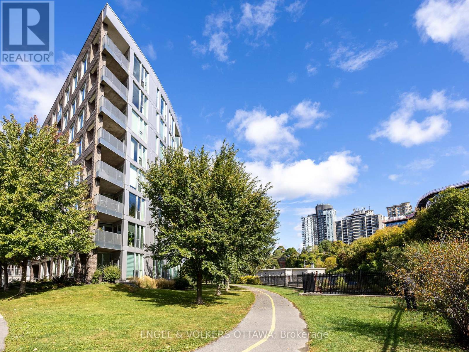 802 - 300c Lett Street, Ottawa, Ontario  K1R 0A8 - Photo 46 - X12686848