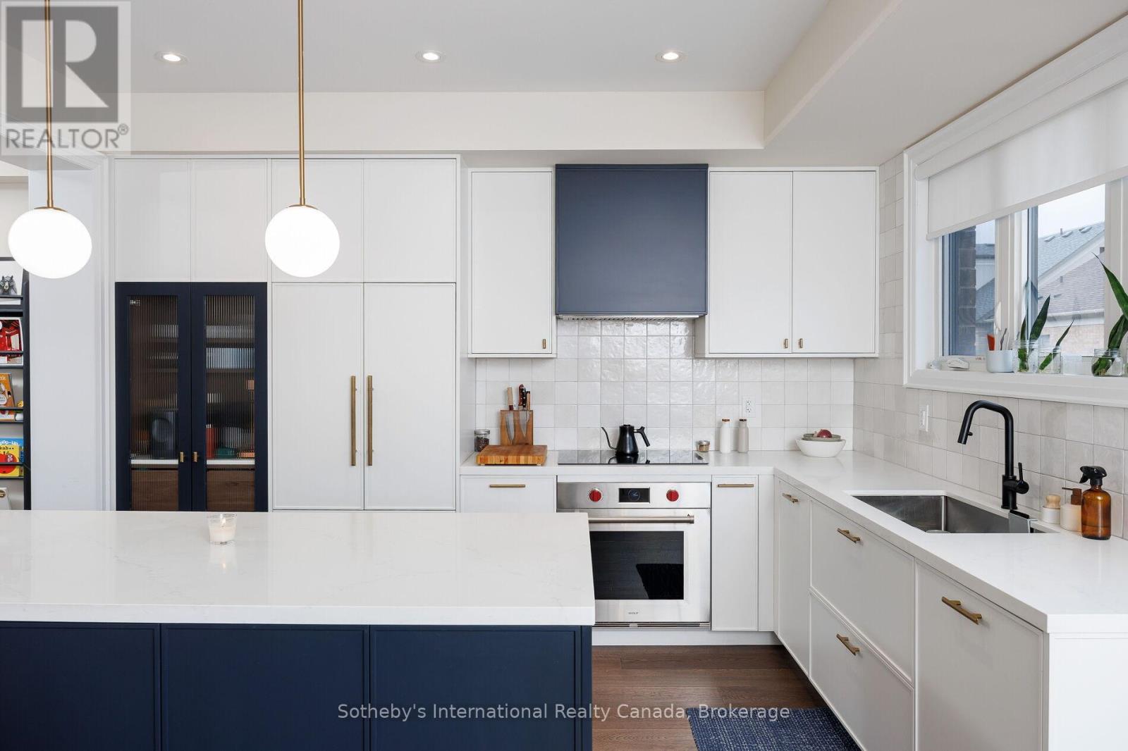 1478 Yellow Rose Circle, Oakville, Ontario  L6M 5L2 - Photo 10 - W12686916