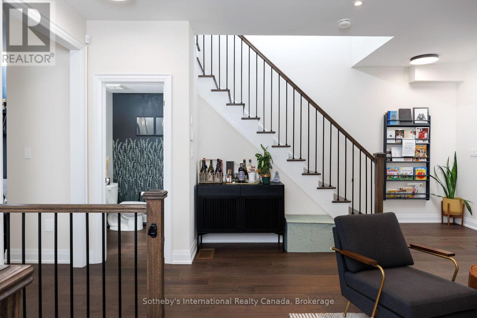 1478 Yellow Rose Circle, Oakville, Ontario  L6M 5L2 - Photo 16 - W12686916