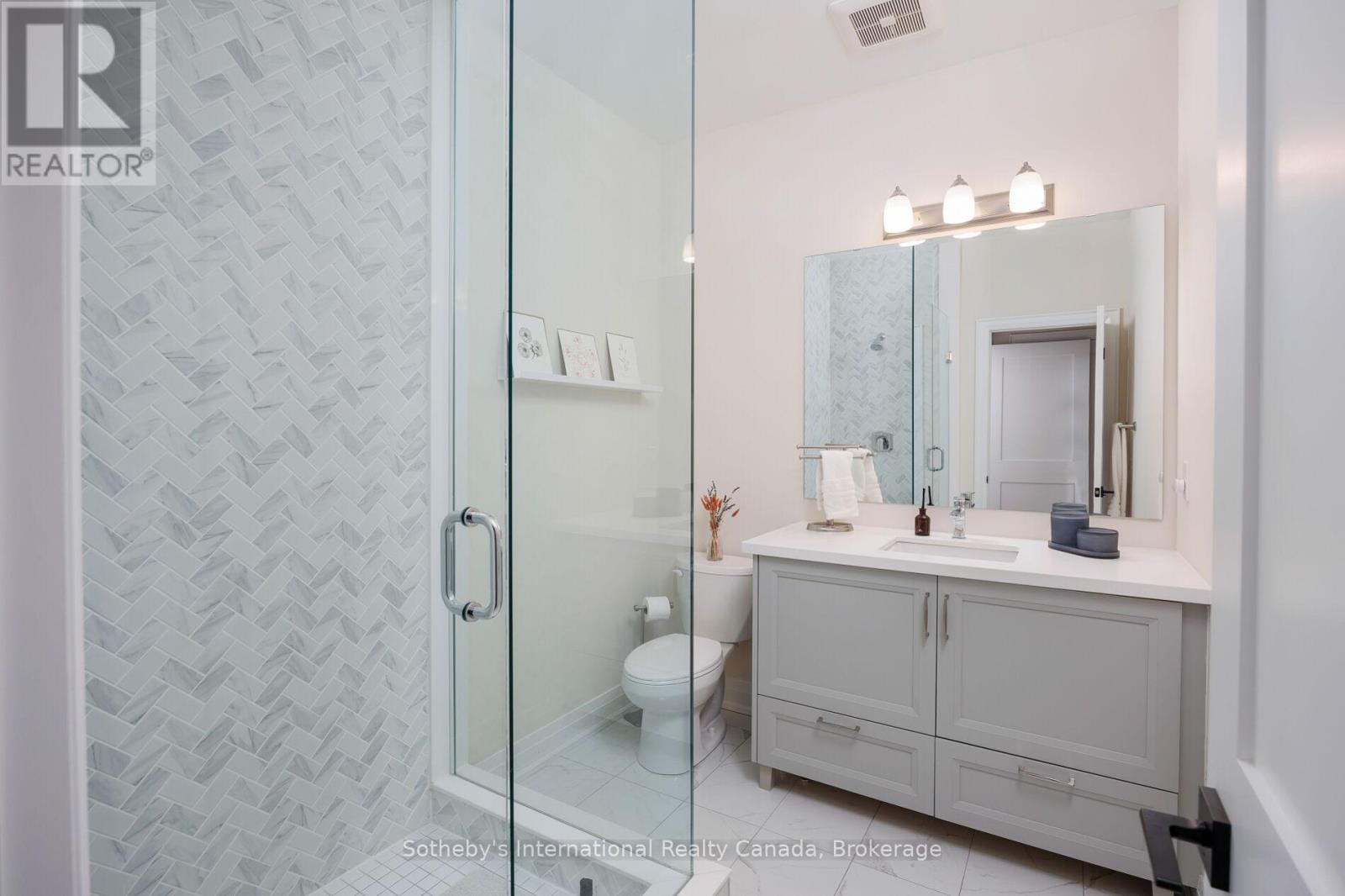 1478 Yellow Rose Circle, Oakville, Ontario  L6M 5L2 - Photo 31 - W12686916