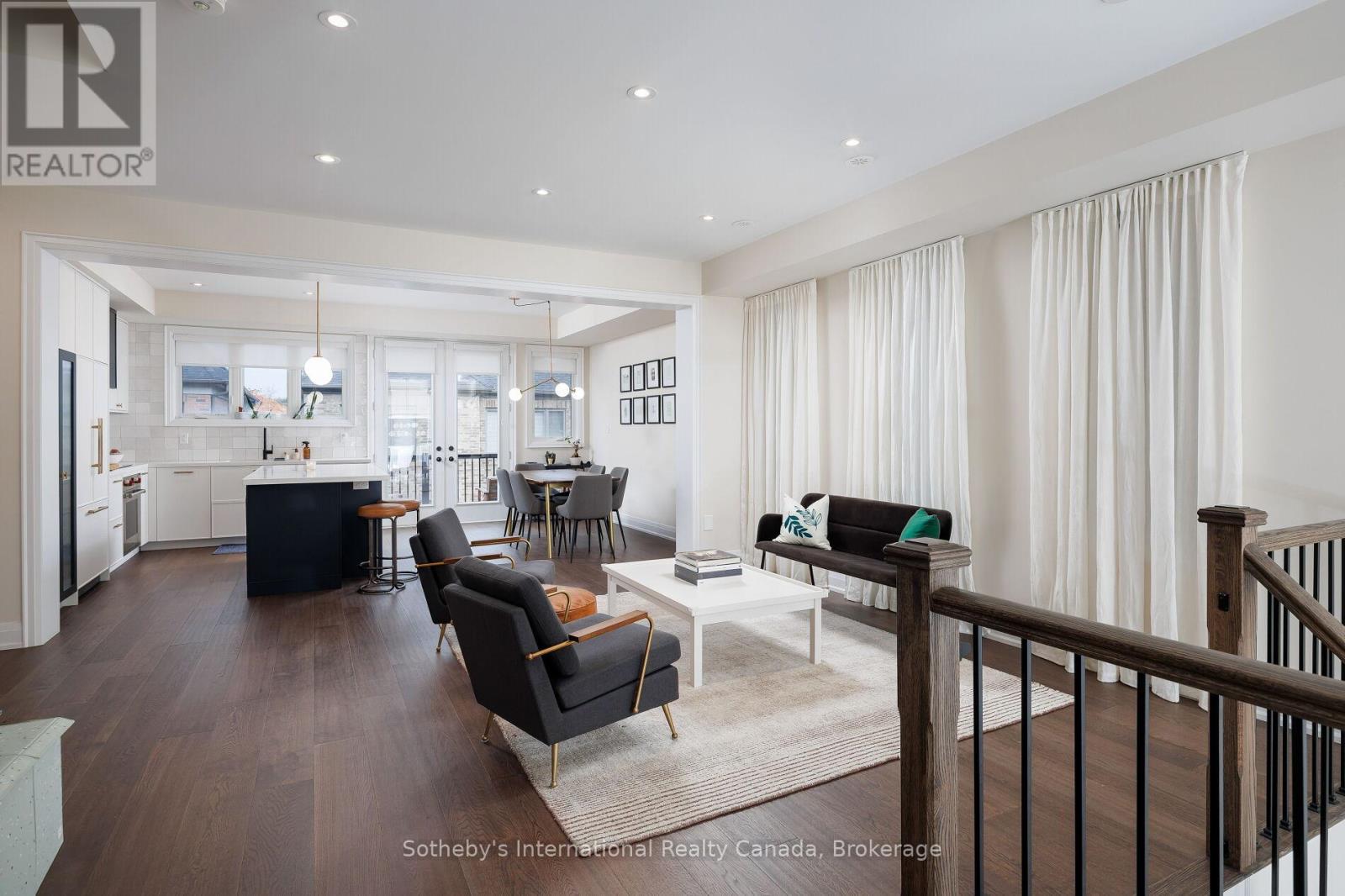 1478 Yellow Rose Circle, Oakville, Ontario  L6M 5L2 - Photo 6 - W12686916