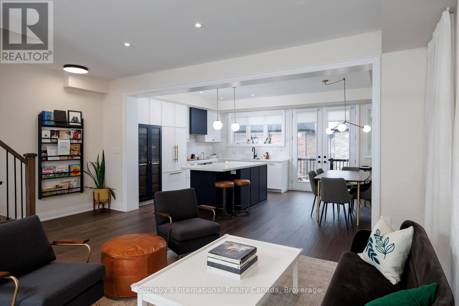 1478 Yellow Rose Circle, Oakville, Ontario  L6M 5L2 - Photo 8 - W12686916