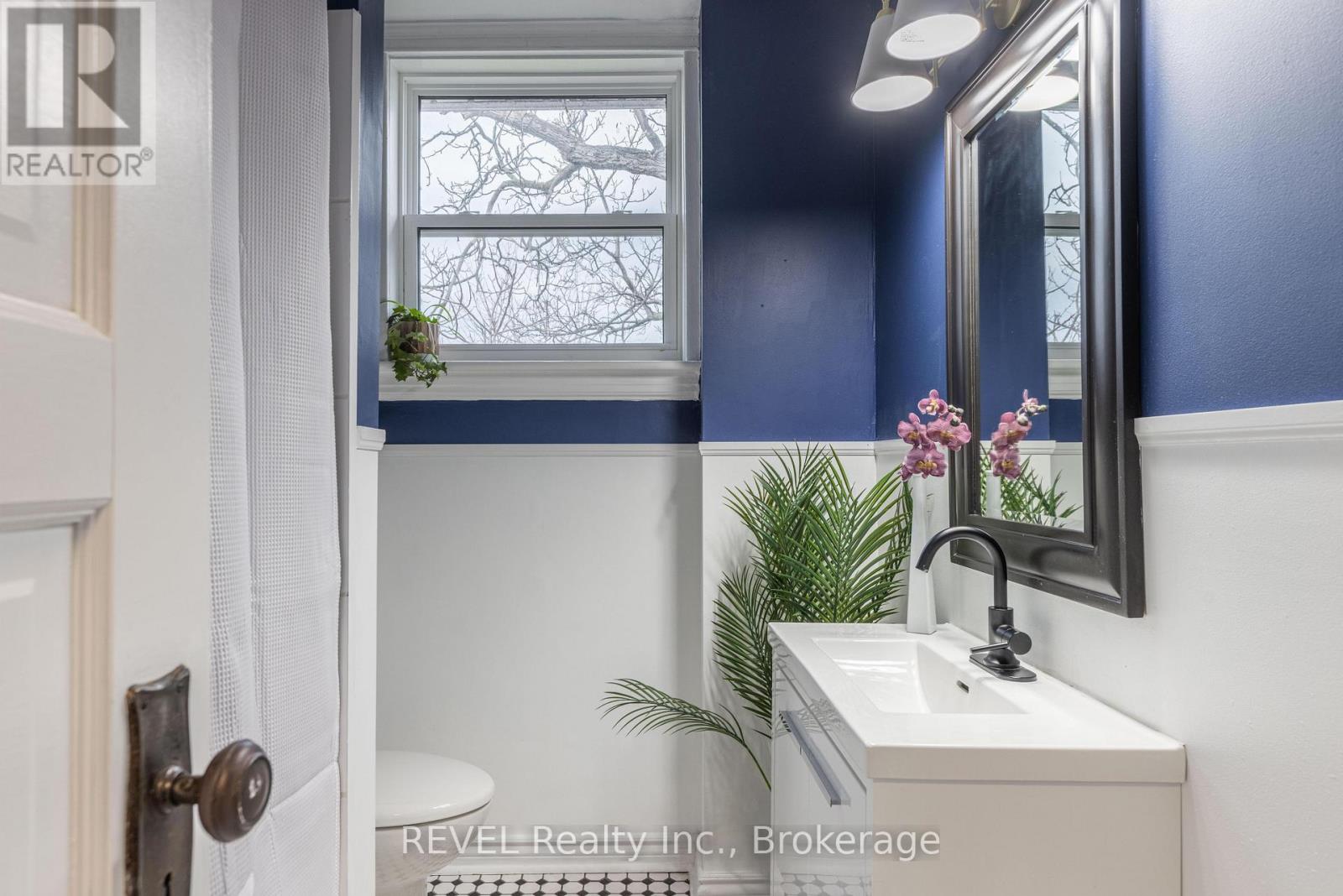 10 Canal Street, St. Catharines, Ontario  L2N 4S6 - Photo 23 - X12686822