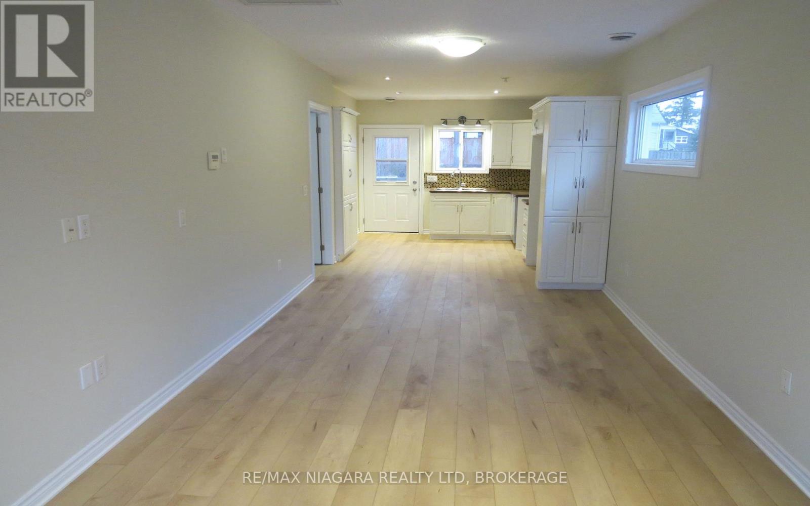 52 Mccormick Street, Welland (Prince Charles), Ontario  L3C 4L9 - Photo 5 - X12686886