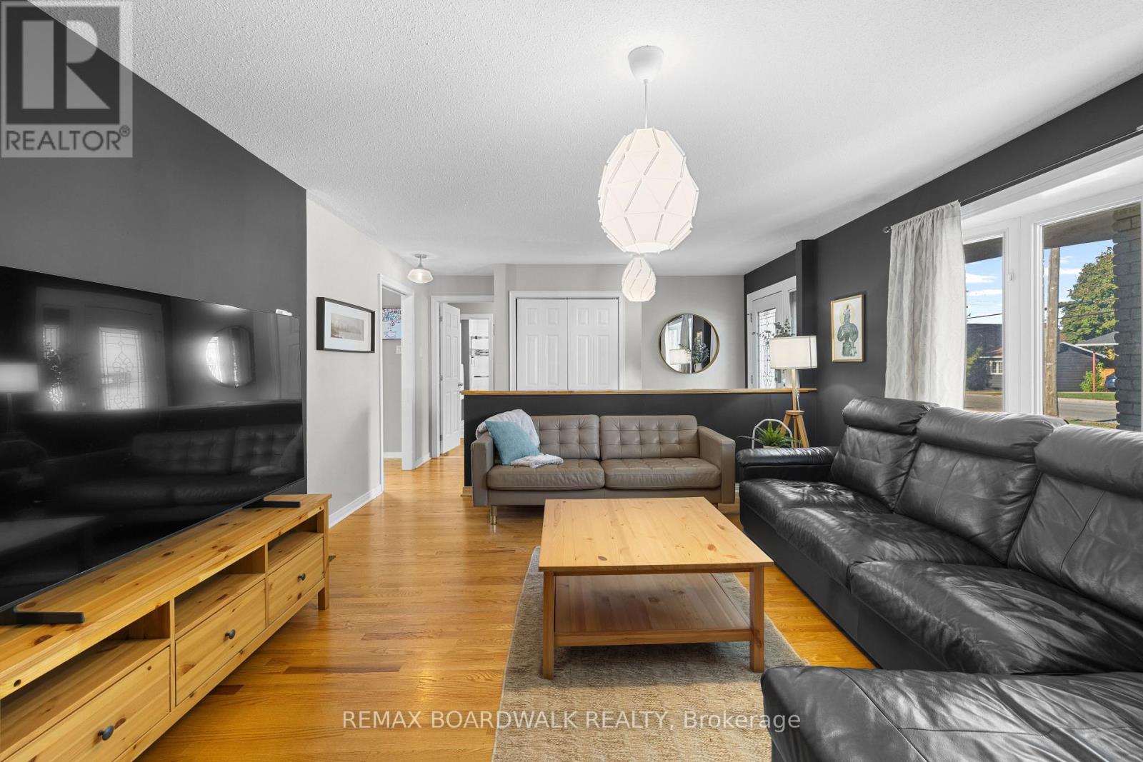 164 Napoleon Street, Carleton Place, Ontario  K7C 2W9 - Photo 6 - X12491636