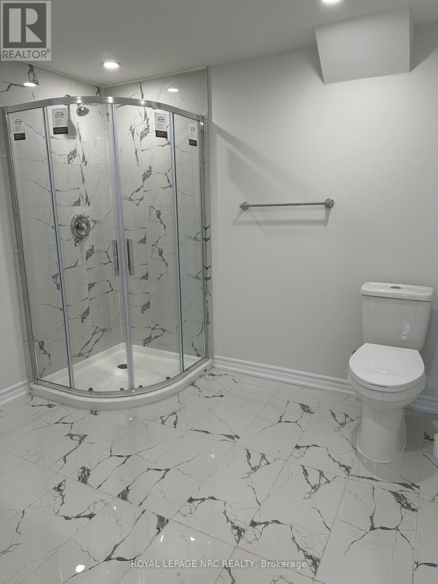 158 Keefer Road, Thorold, Ontario  L2V 4N9 - Photo 11 - X12638376