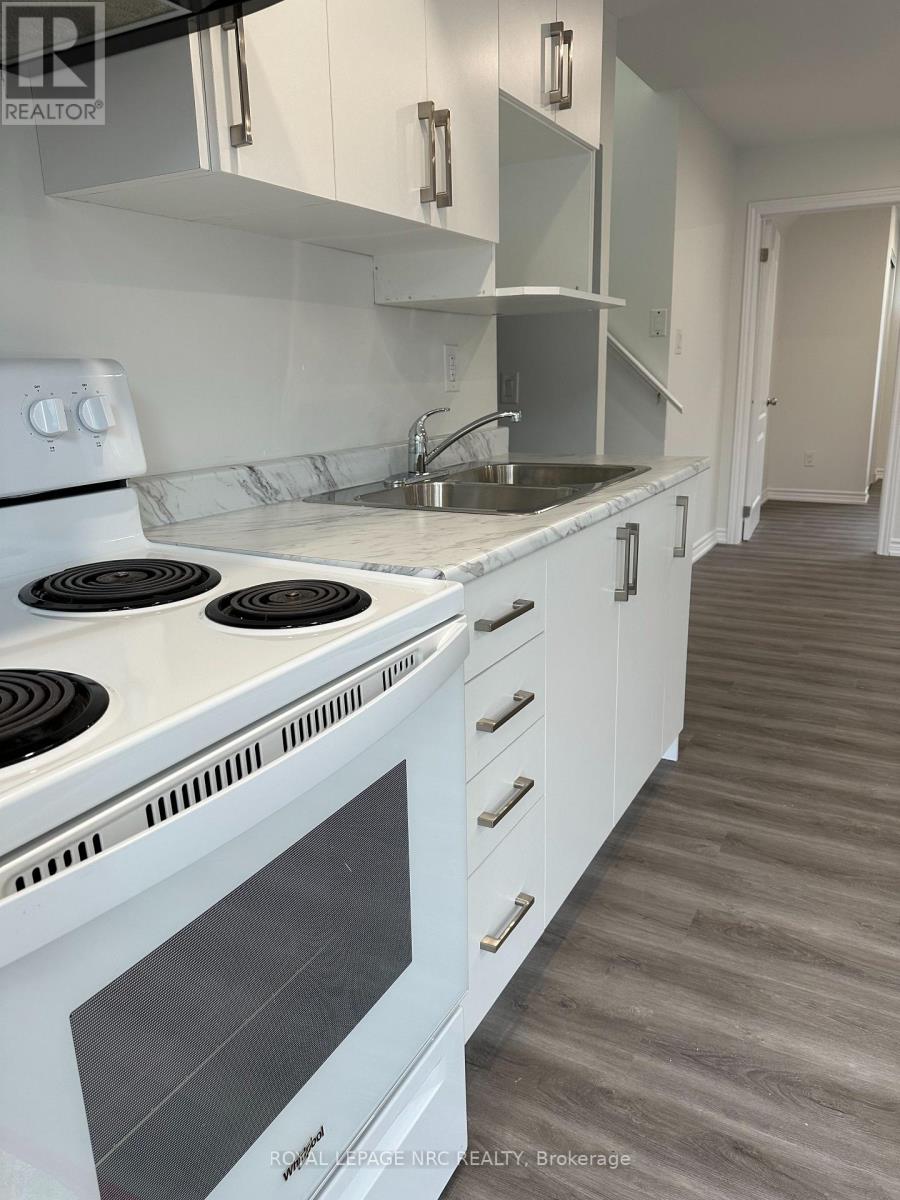 158 Keefer Road, Thorold, Ontario  L2V 4N9 - Photo 19 - X12638376