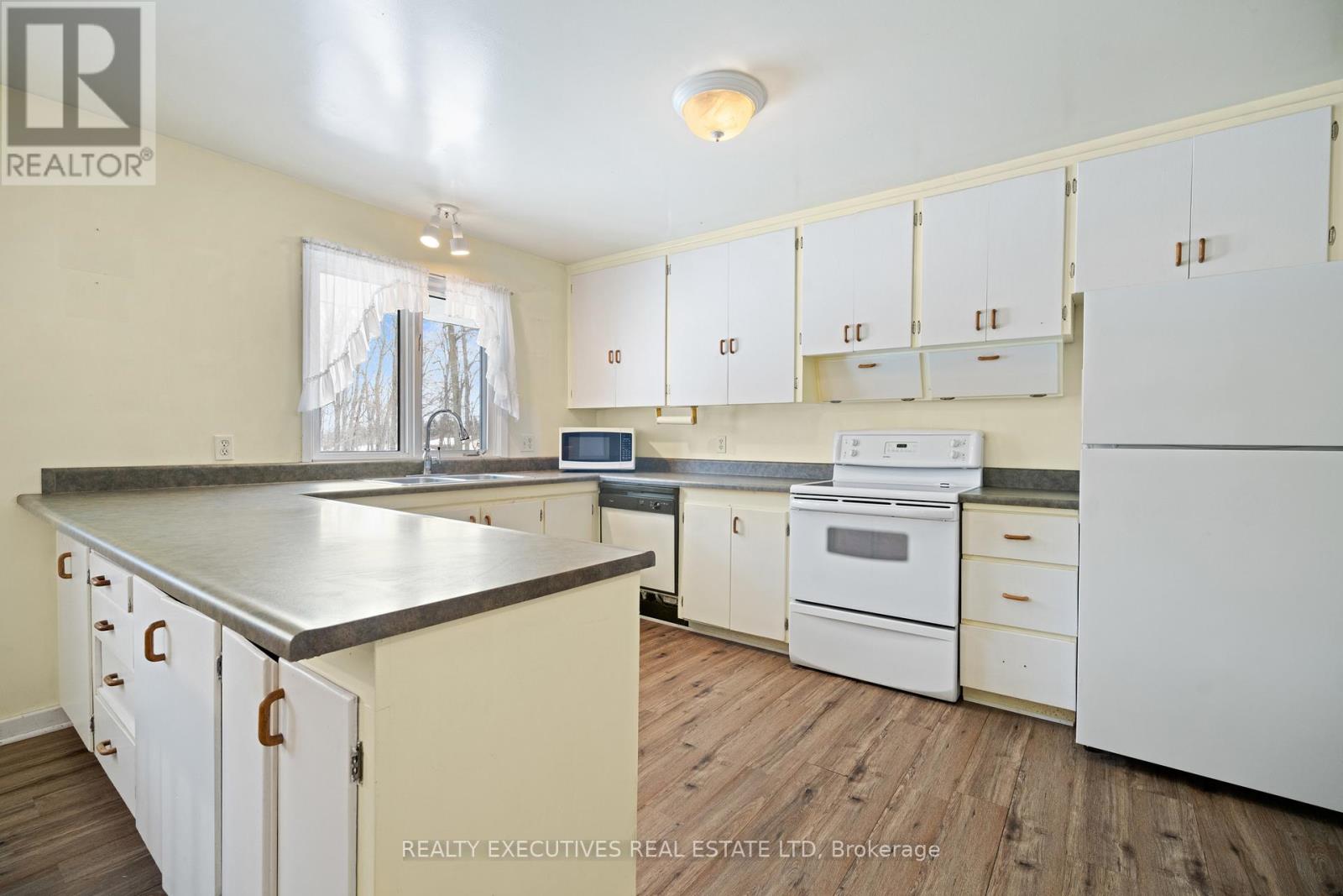 7725 Lawrence Street, Ottawa, Ontario  K0A 3J0 - Photo 11 - X12686940