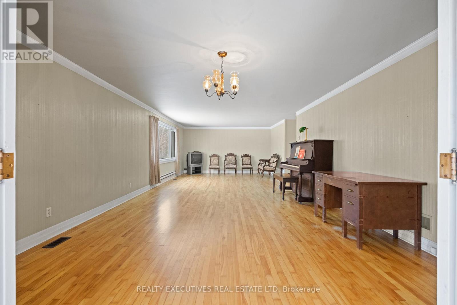 7725 Lawrence Street, Ottawa, Ontario  K0A 3J0 - Photo 13 - X12686940