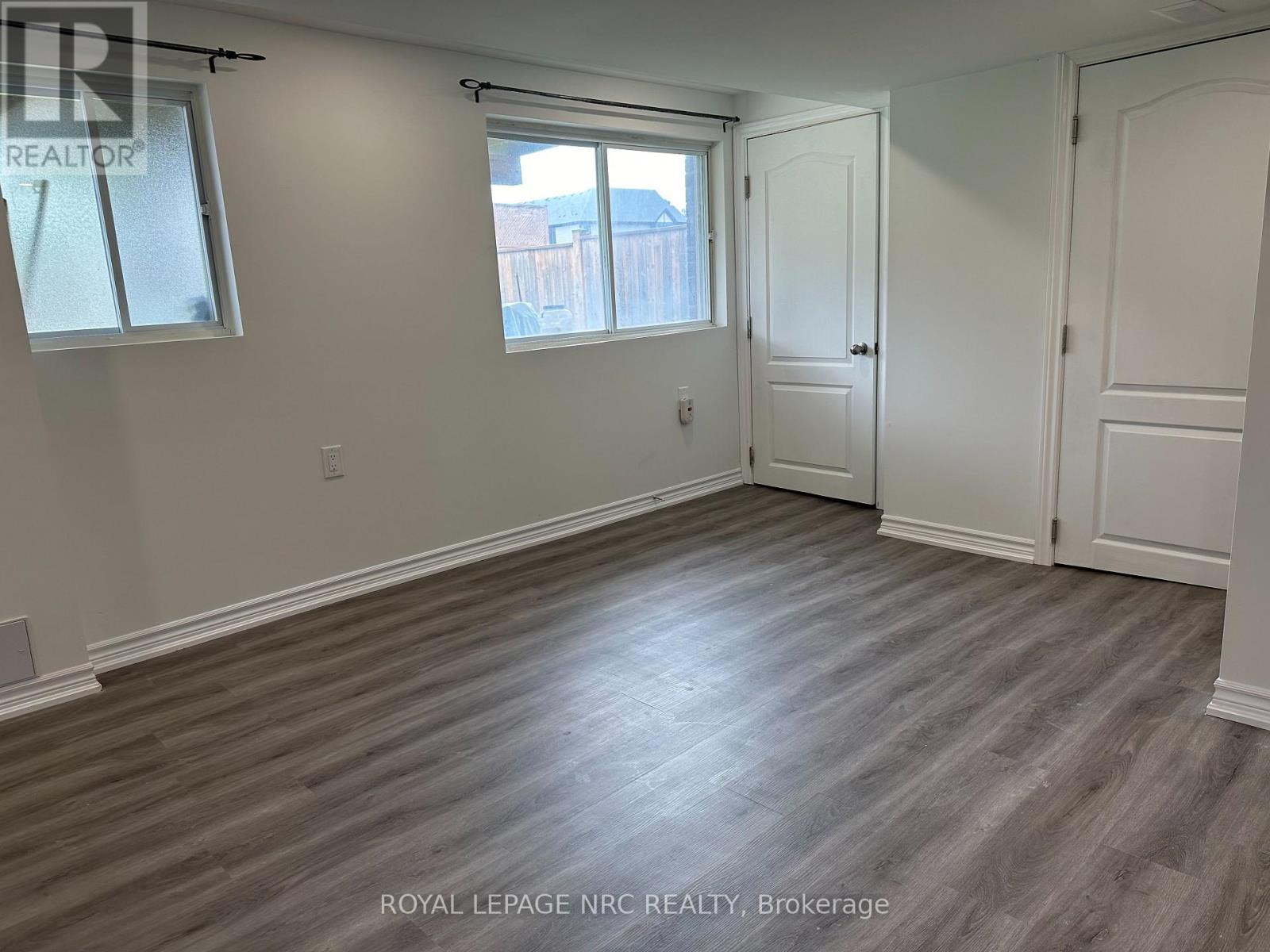 158 Keefer Road, Thorold, Ontario  L2V 4N9 - Photo 8 - X12638376