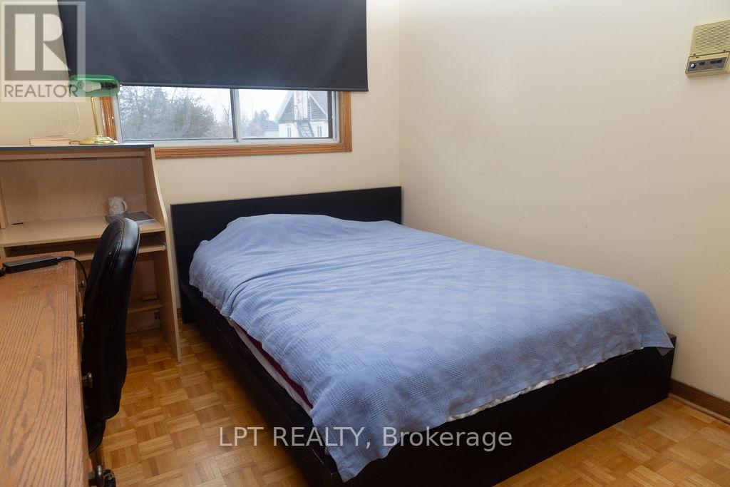 3431 Dorcas Street, Mississauga, Ontario  L4T 1M9 - Photo 10 - W12673712