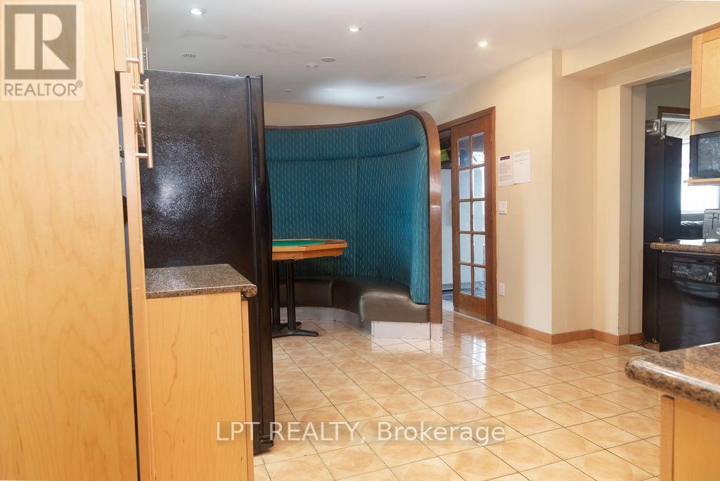 3431 Dorcas Street, Mississauga, Ontario  L4T 1M9 - Photo 17 - W12673712