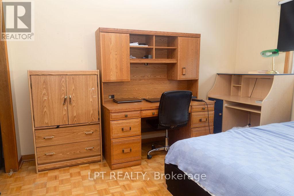 3431 Dorcas Street, Mississauga, Ontario  L4T 1M9 - Photo 9 - W12673712