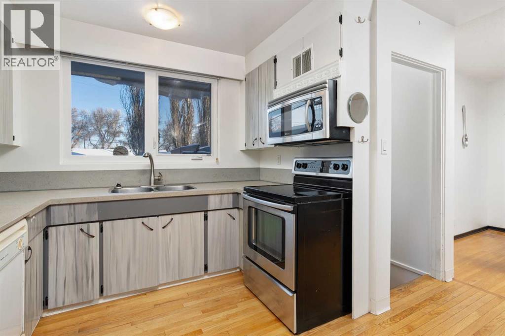 11 Montrose, Camrose, Alberta  T4V 2L5 - Photo 8 - A2277172