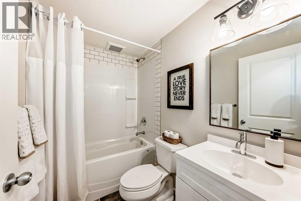 112 Sunvalley Road, Cochrane, Alberta  T4C 0X8 - Photo 41 - A2275401