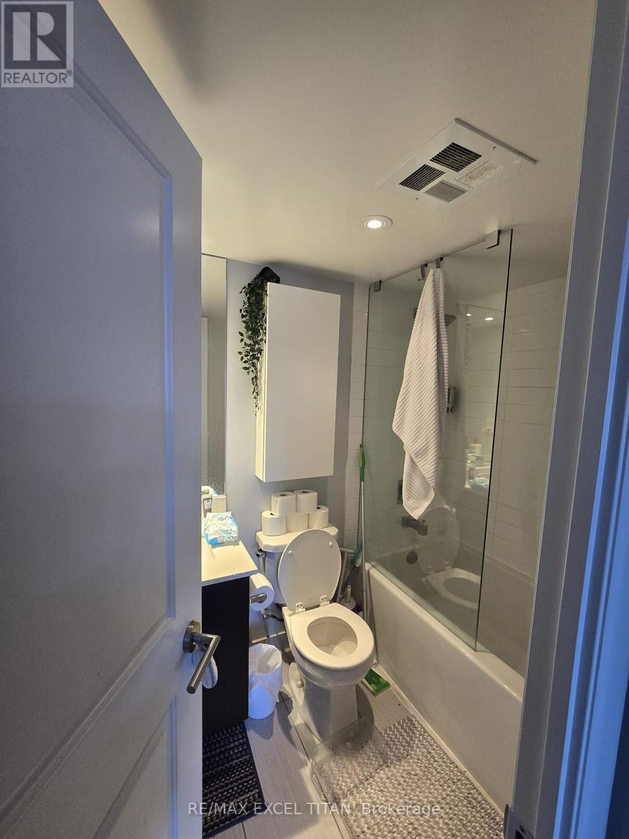 1715 - 400 Adelaide Street E, Toronto, Ontario  M5A 4S3 - Photo 10 - C12686810