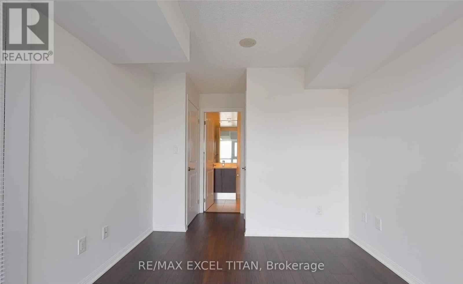 1715 - 400 Adelaide Street E, Toronto, Ontario  M5A 4S3 - Photo 11 - C12686810